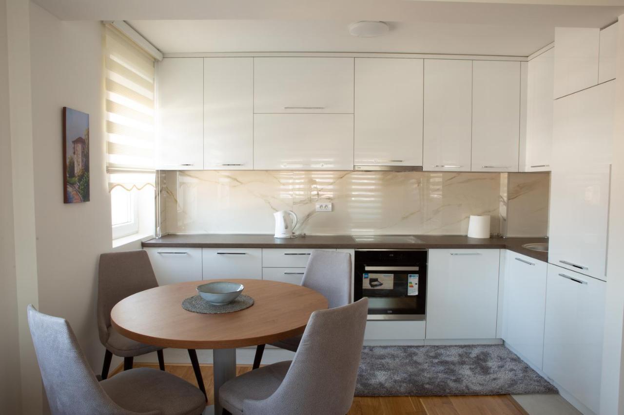 Novi Pazar Apartman Lux Esterno foto