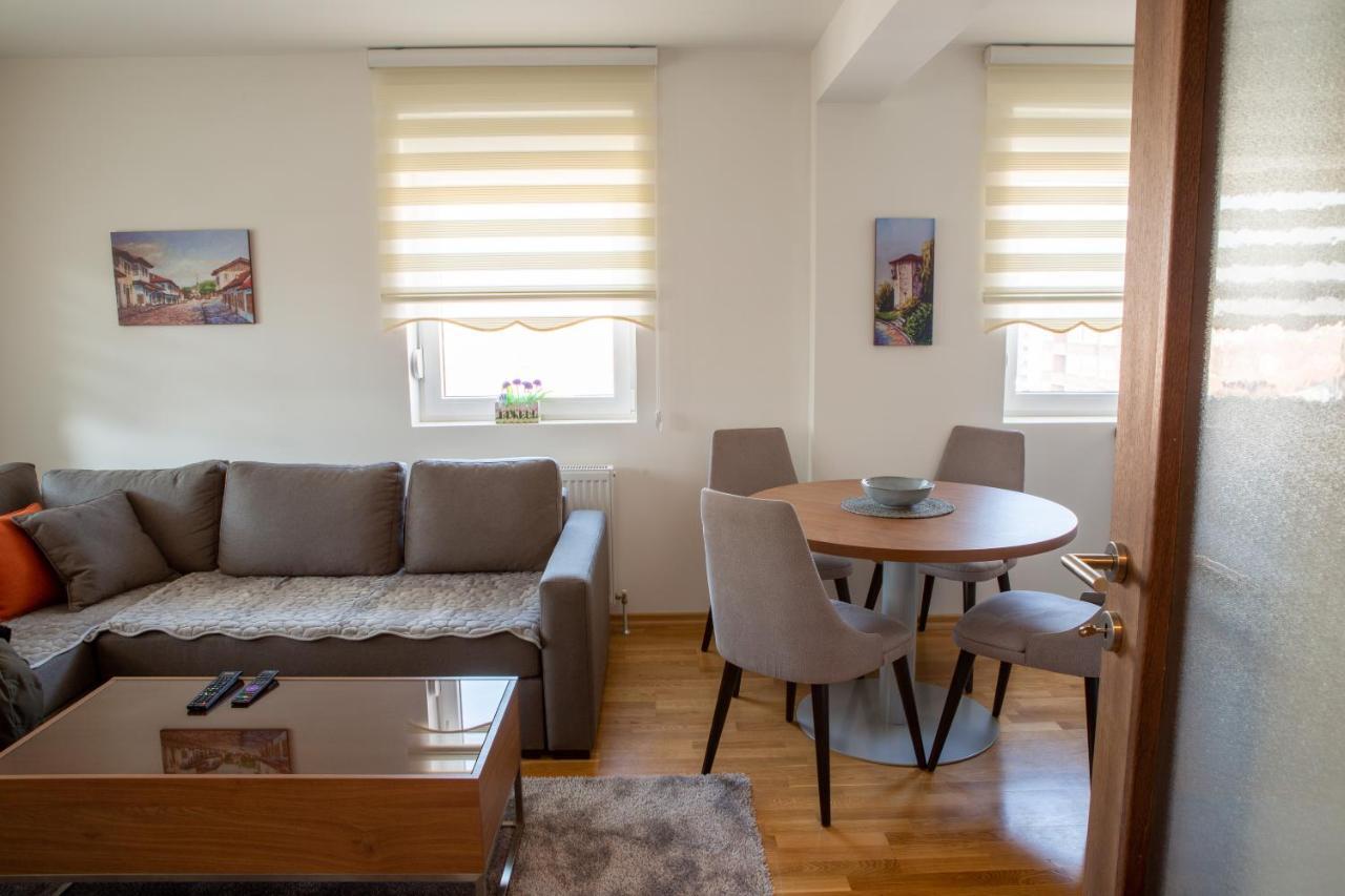 Novi Pazar Apartman Lux Esterno foto