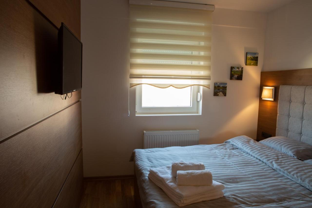 Novi Pazar Apartman Lux Esterno foto